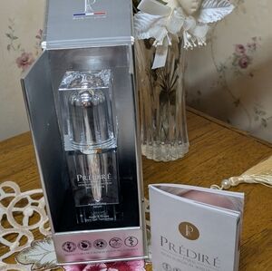 Prédiré Age-Defying Serum with Apple & Grape Stem Cell Technology